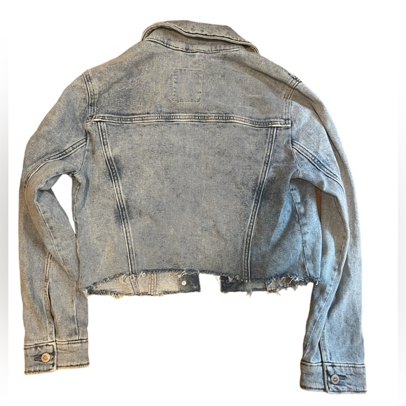 HOLLISTER CROPPED DENIM JACKET - Picture 2 of 2